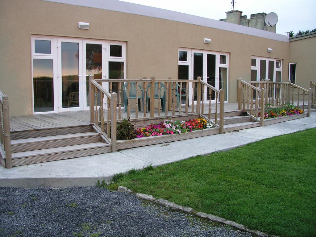 Lakeland Midsummer Lakehouse Oughterard Εξωτερικό φωτογραφία